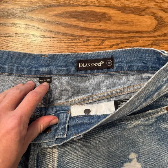 ⭐️ Blank NYC High-Rise Distressed Jean Shorts
