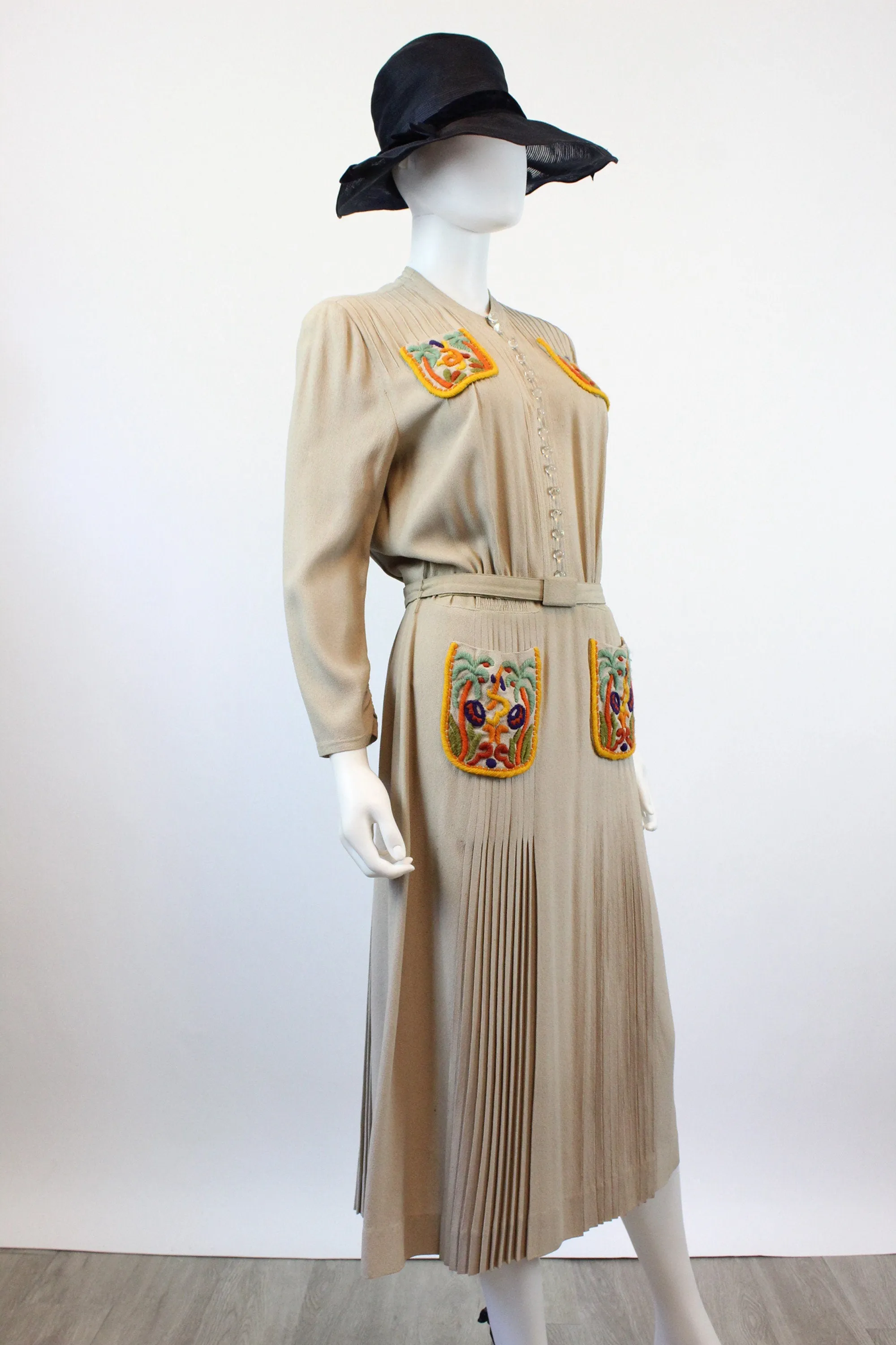 1930s 1940s FOGA embroidered POCKETS rayon dress medium  | new winter