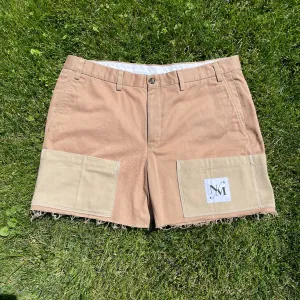 2-Tone Octa-Pocket Distressed Shorts 38W