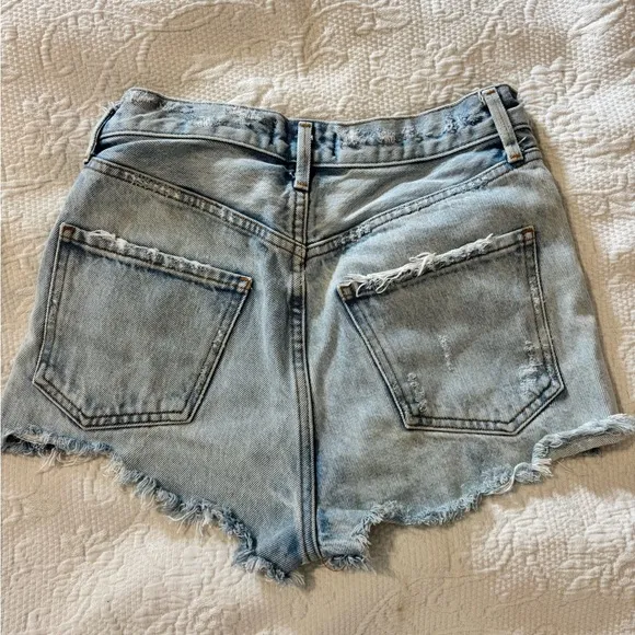 AGOLDE 24 Distressed Jean Shorts