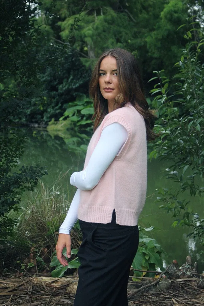 Alpaca Plain Crew Neck Vest Lothlorian