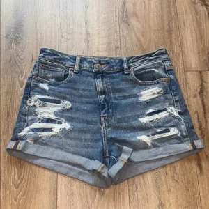 American Eagle Distressed Mom Shorts