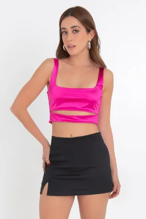 Crop top ajustado de tirantes cut out frontal