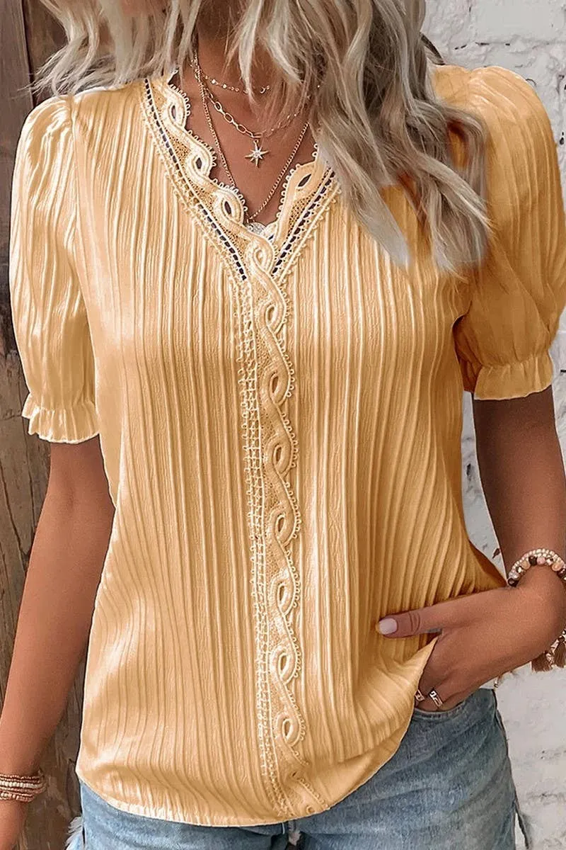 CWTBLS1468_SOLID COLOR V-NECK HOLLOW SHORT-SLEEVED SHIRT: APRICOT / (L) 1