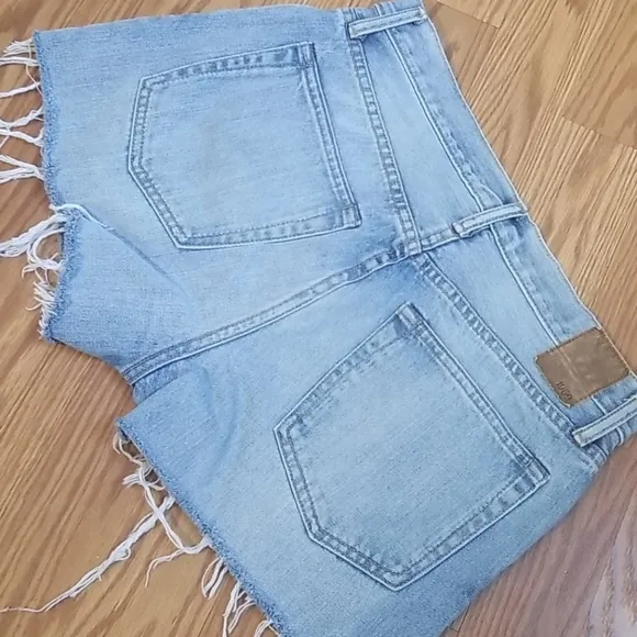 Distressed gap 1969 shorts 30