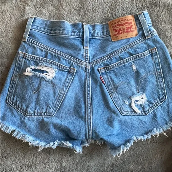 Distressed Levi 501 shorts