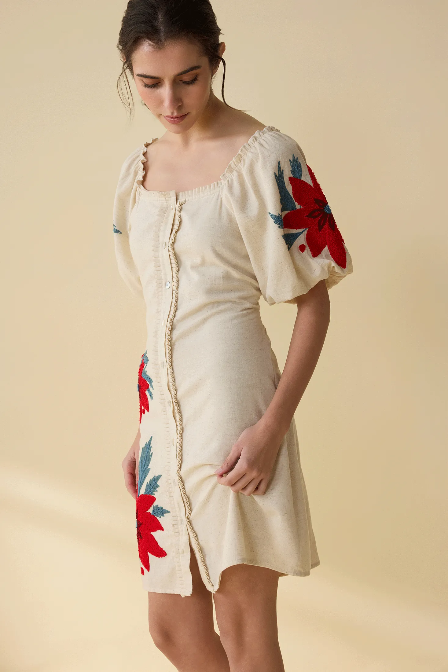 Emma Bloom Bouffant Dress In Off White