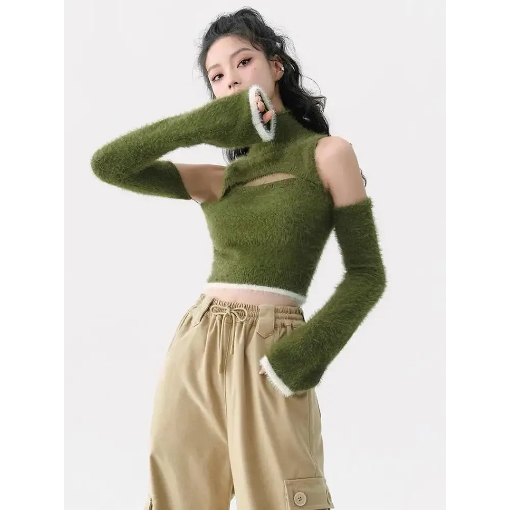 Fluffy Crop Top with Soft Touch Material and Contrast Color Design