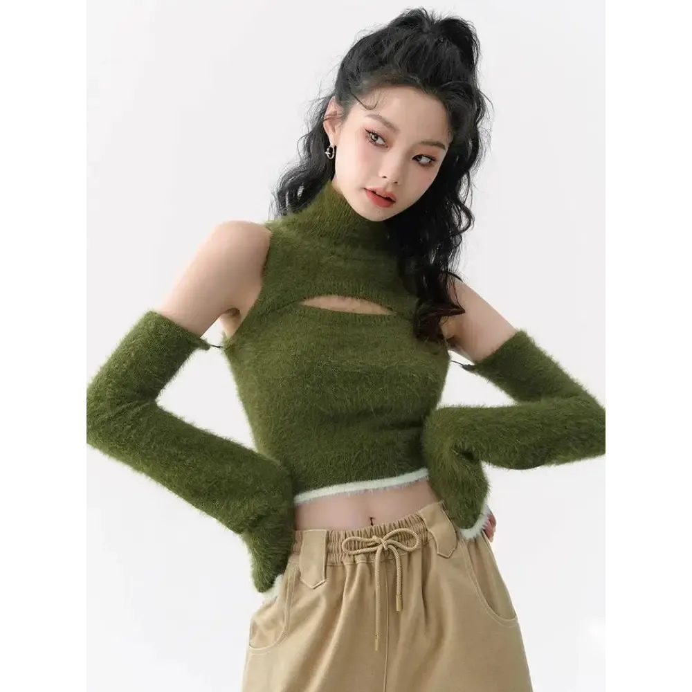 Fluffy Crop Top with Soft Touch Material and Contrast Color Design