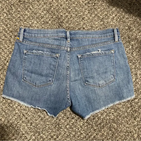 Frame Denim Le Cutoff Shorts In Russell Cave 27