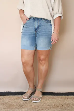 FYNN LIGHT WASH DENIM BERMUDA JEAN SHORTS