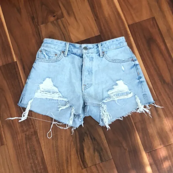 GRLFRND HELENA SHORTS IN DEATH VALLEY SIZE 26 BUTTON FLY &amp; DISTRESSING EUC