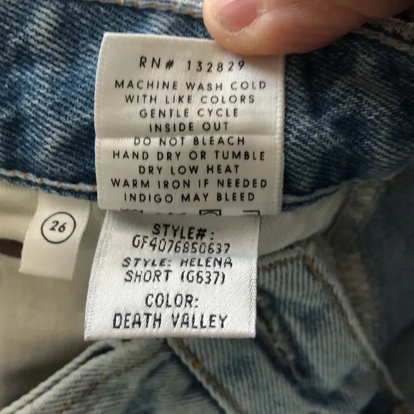 GRLFRND HELENA SHORTS IN DEATH VALLEY SIZE 26 BUTTON FLY &amp; DISTRESSING EUC