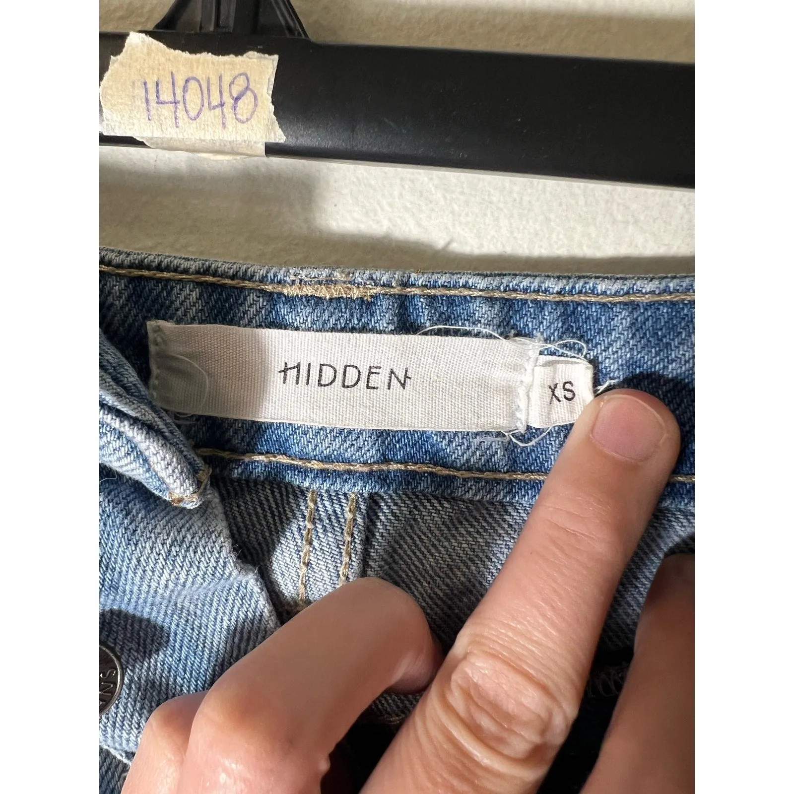 Hidden Brand distressed cutff shorts size XS