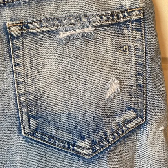 Hidden Distressed High Rise Shorts Size Small