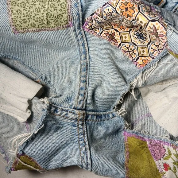 Jean Shorts Womens 34 Patchwork Hippie Upcycled Distressed Floral Blue OOAK READ