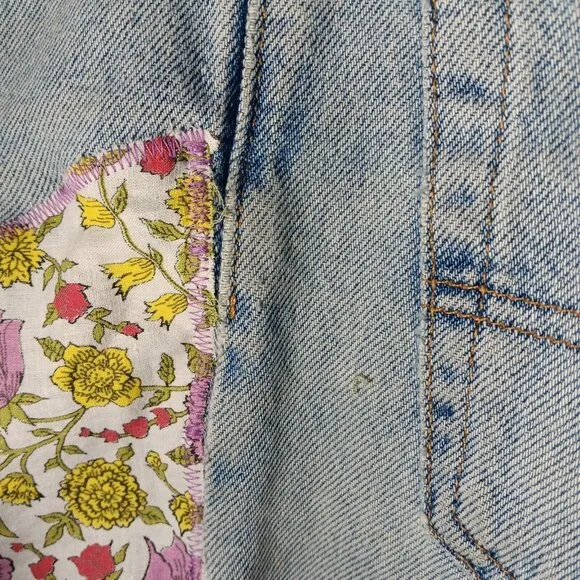 Jean Shorts Womens 34 Patchwork Hippie Upcycled Distressed Floral Blue OOAK READ