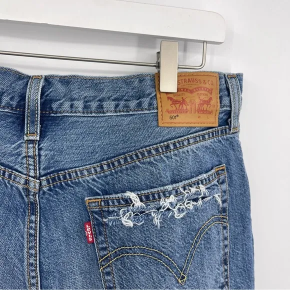 Levi’s 501 Custom Distressed Shorts Size 33