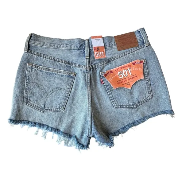 Levi’s 501 Distressed Light Wash Denim Shorts NWT