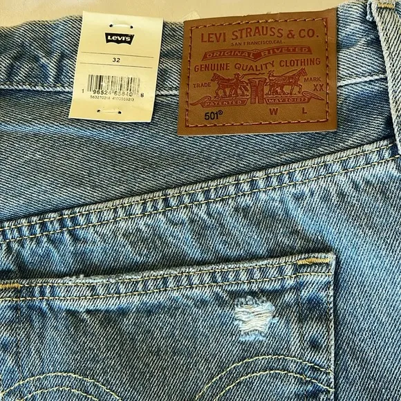 Levi’s Premium 501 Jean Shorts Distressed High Rise Size 32 NWT