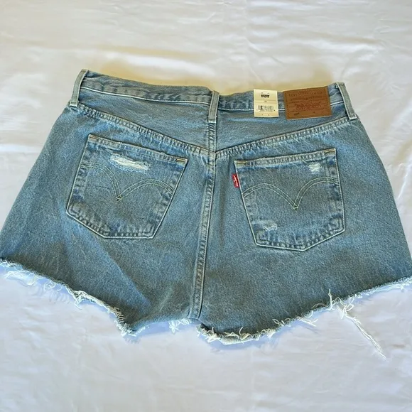 Levi’s Premium 501 Jean Shorts Distressed High Rise Size 32 NWT