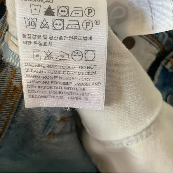 Levi’s Wedgie High Rise Shorts Size 29