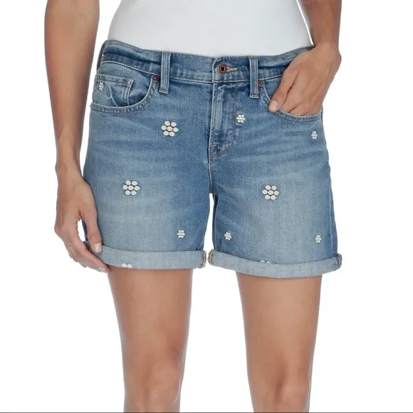 Lucky Embroidered Roll Up Shorts