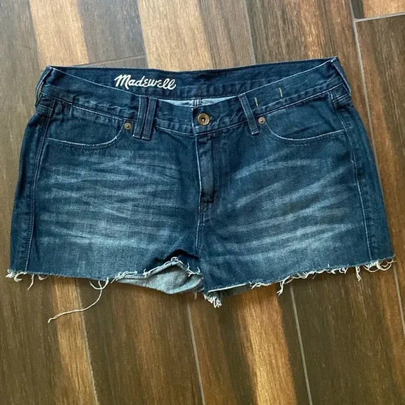 Madewell dark wash denim raw hem shorty shorts