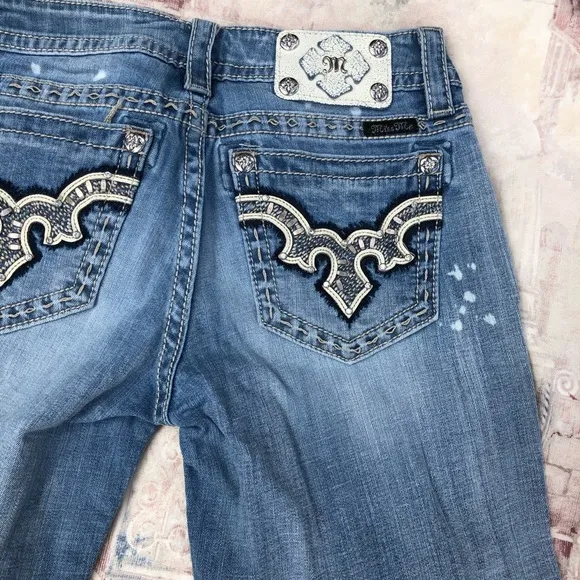 Miss Me Mid Shorts 28