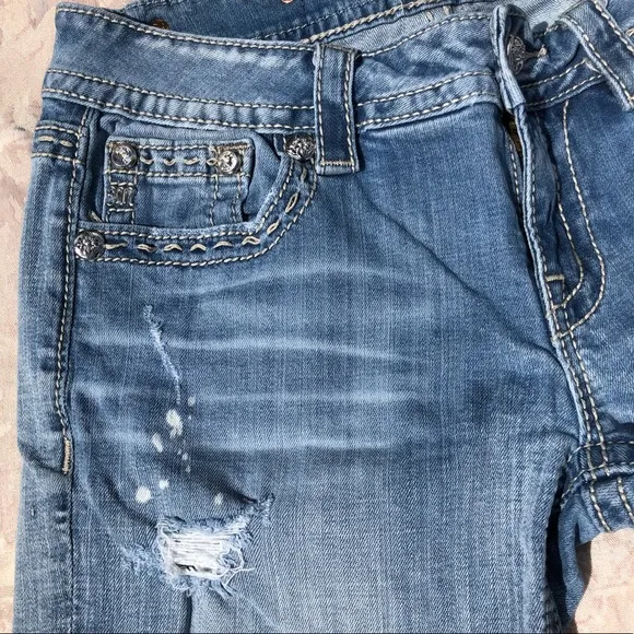 Miss Me Mid Shorts 28