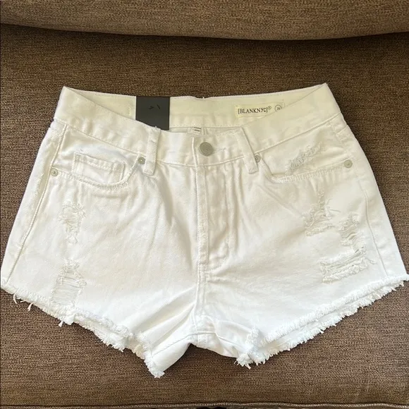 New BLANKNYC Distressed Frayed Hem Shorts Button Fly in White Size 26