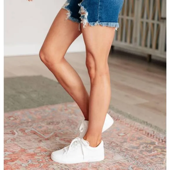 NEW JUDY BLUE mid rise distressed cutoff shorts in dark wash