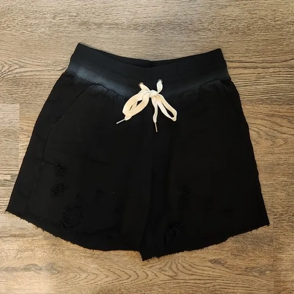 n:PHILANTHROPY Coco destroyed distressed sweat shorts