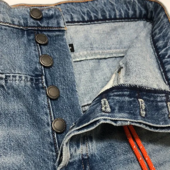NWOT Hudson Sloan Distressed Cut Off Shorts