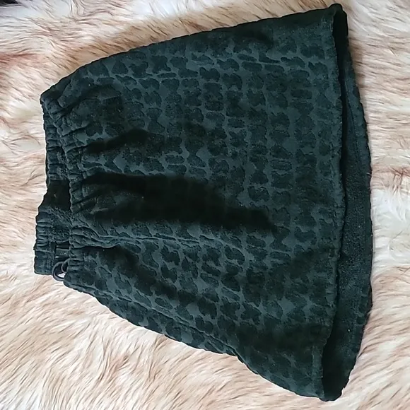 NWOT SKIMS Terry Spa Shorts Size 4X