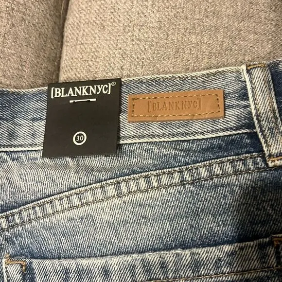 NWT blank nyc size 30 women's distressed shorts