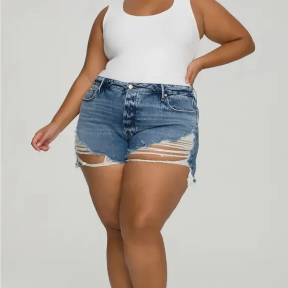 NWT Good American Distressed Black Jean Shorts women’s plus size 18
