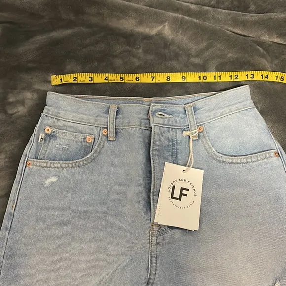 NWT Lovers   Friends Austin Super High Rise  Distressed Cut Off Denim Shorts