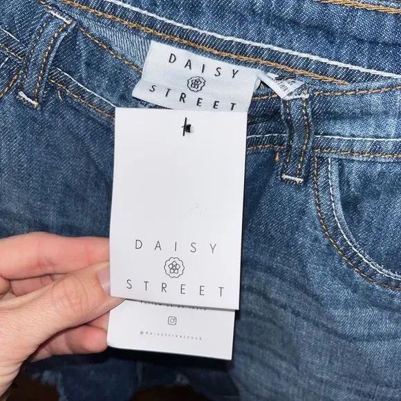 NWT! Urban Outfitters Daisy Street Steer Distressed Raw Hem Jean Shorts