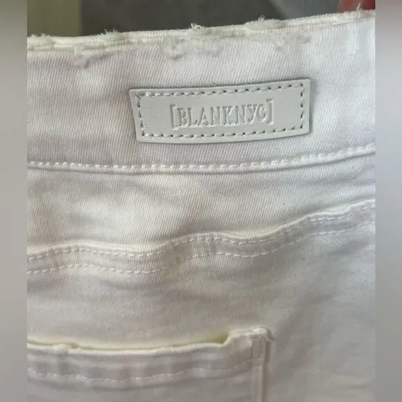 NWT Women’s Blank NYC Little Queenie White Shorts Size 32 #223