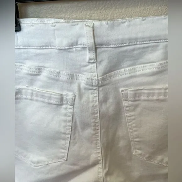 NWT Women’s Blank NYC Little Queenie White Shorts Size 32 #223