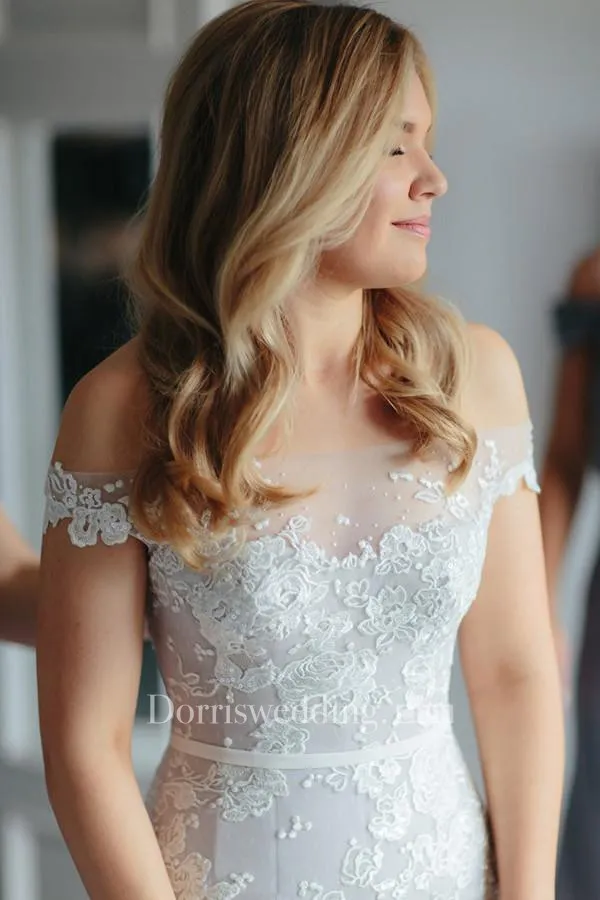 Off-the-shoulder Court Train Lace Tulle Wedding Dress with Appliques