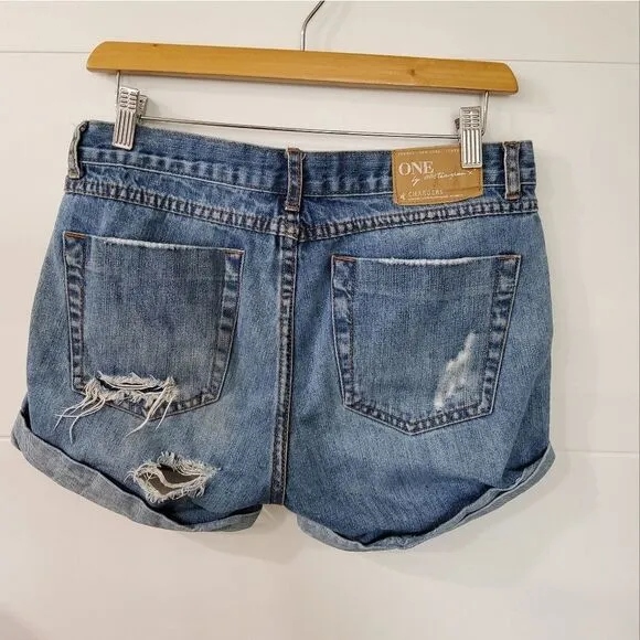 One by One Teaspoon Charters Shorts Size 25