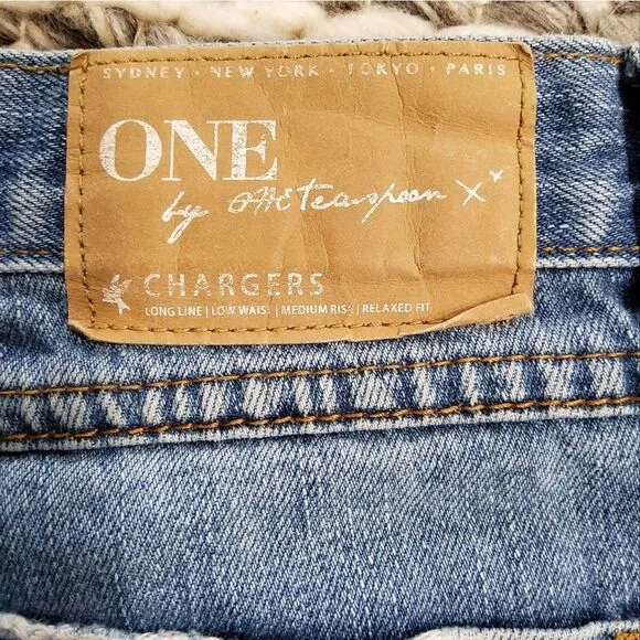 One by One Teaspoon Charters Shorts Size 25
