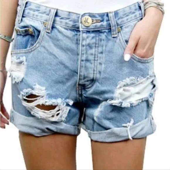 One by One Teaspoon Charters Shorts Size 25
