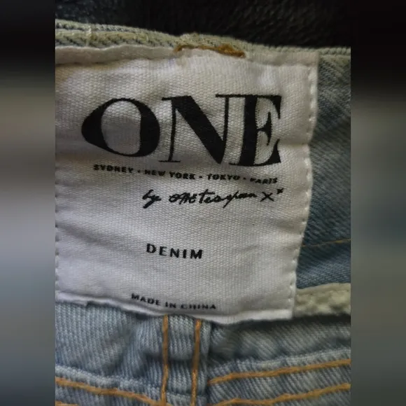 One Teaspoon jean shorts corset front tie drop crotch skinny leg mid length sz26