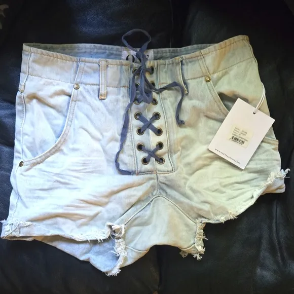 One Teaspoon jean shorts corset front tie drop crotch skinny leg mid length sz26