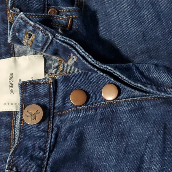 ONETEASPOON Distressed Button Fly Jean Shorts Size 28