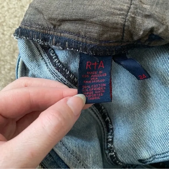 RtA River Distressed Shorts