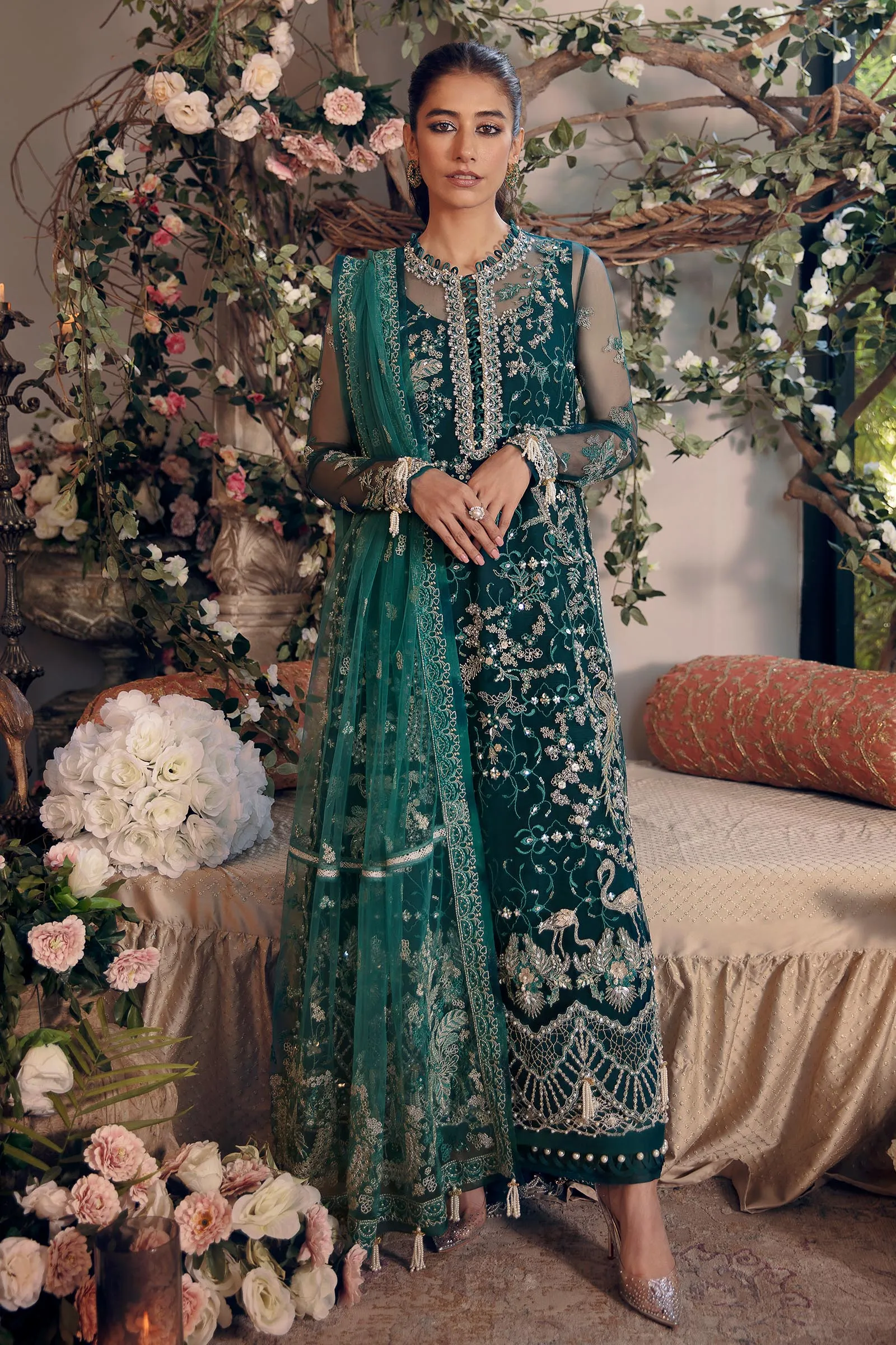 SERVAH (ZRW-20741) | Zaha Gossamer RTW Collection 2022 | Stitched Embellished Suits